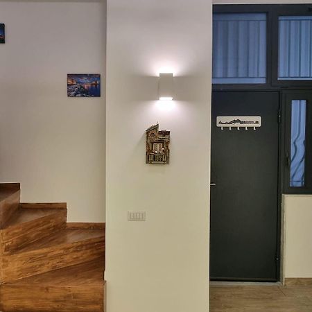 Casa Comoda E Centrale In Quartiere Storico Di Napoli 外观 照片