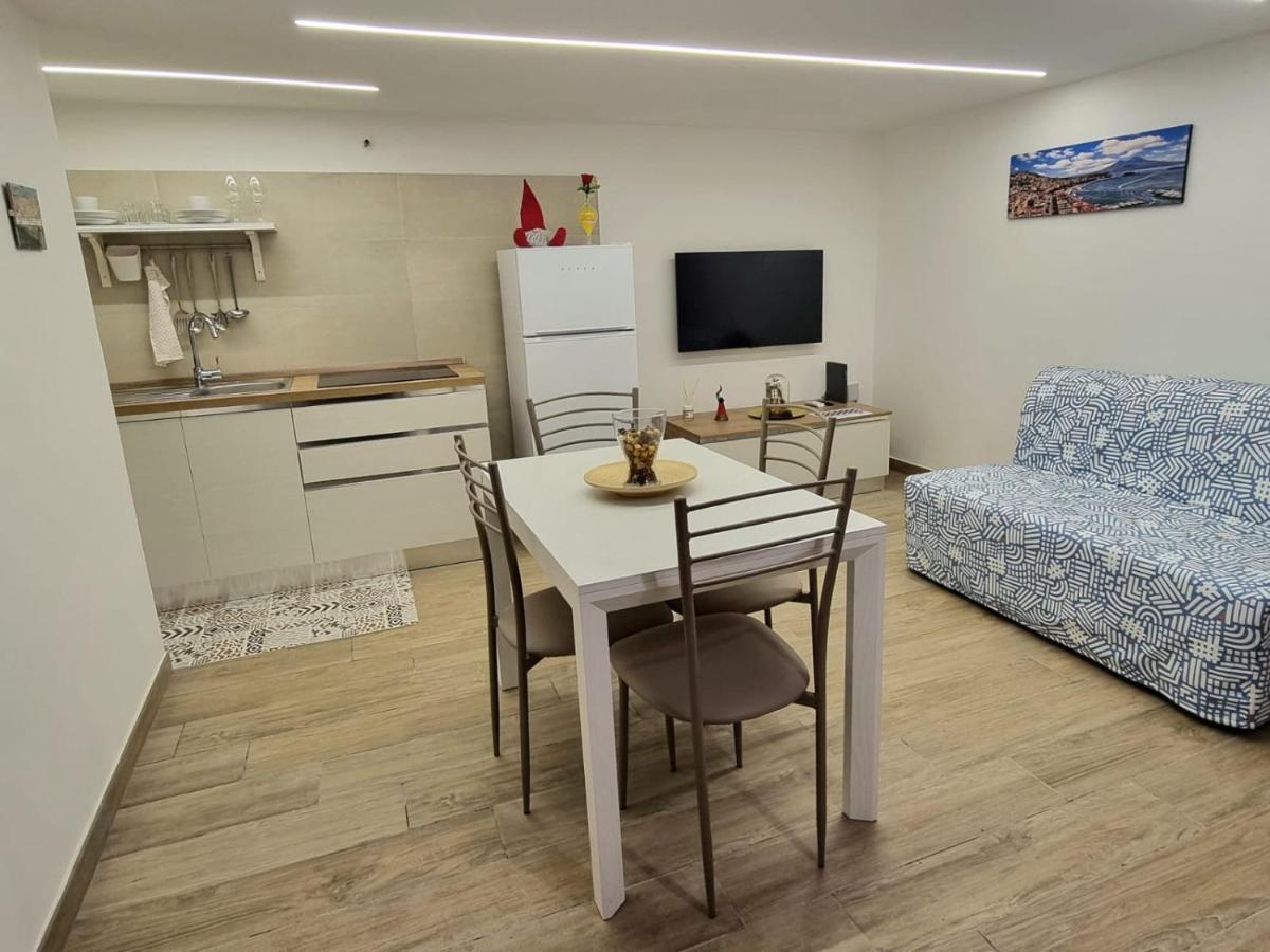 Casa Comoda E Centrale In Quartiere Storico Di Napoli 外观 照片